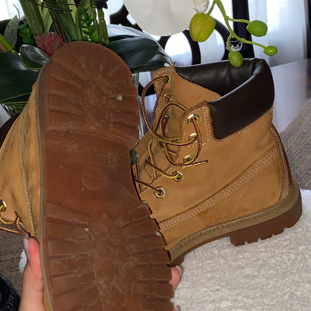 Timberlands Boots - Picture 4 of 5